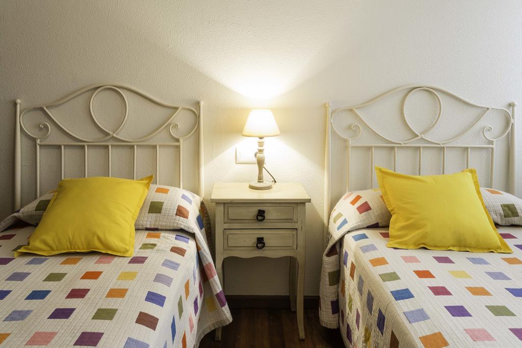 Apartamentos Cotiello リャネス エクステリア 写真